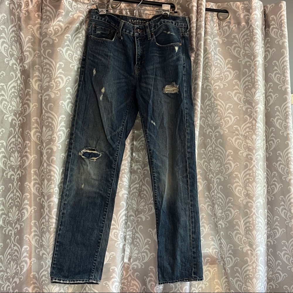 American Eagle Outfitters Men's Dark Blue Distressed Jeans